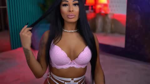 arabellaposh online show from November 1, 7:18 am