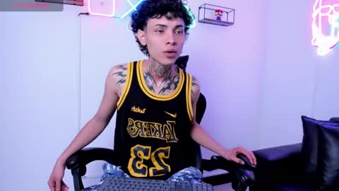 Arceluz  online show from February 8, 7:16 pm