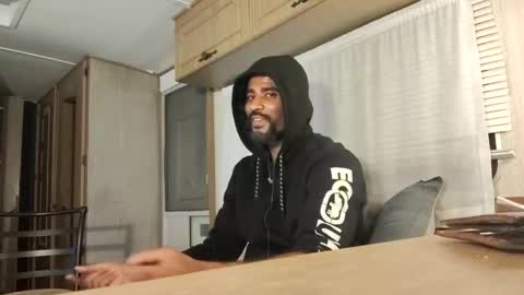 Snapshot of archangel__michael chatting on December 2, 5:08 am ARCHANGEL MICHAEl online show from December 2, 5:08 am