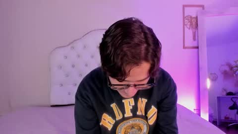 Archie online show from February 10, 11:57 am