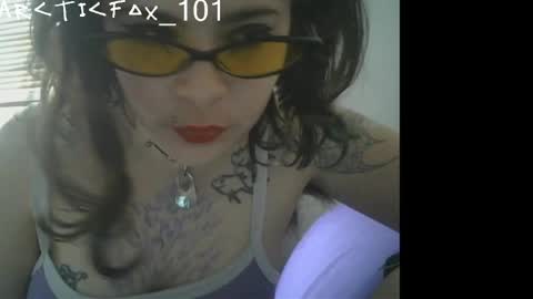 Daisy online show from March 29, 10:28 am