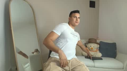 ares levi online show from February 5, 6:33 pm