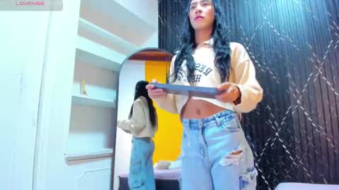 Aria Millers  online show from October 16, 11:54 am