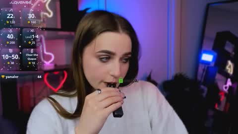 Luna online show from November 25, 7:45 pm