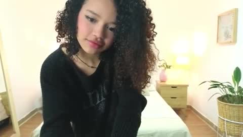 ariaa_23 online show from September 8, 2:27 pm