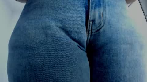 ariacoral online show from March 6, 2:38 pm