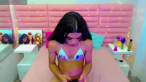 Snapshot of ariadna_princes chatting on February 14, 10:17 am ARIADNA online show from February 14, 10:17 am