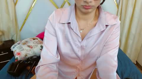 A R I  online show from December 15, 8:05 pm