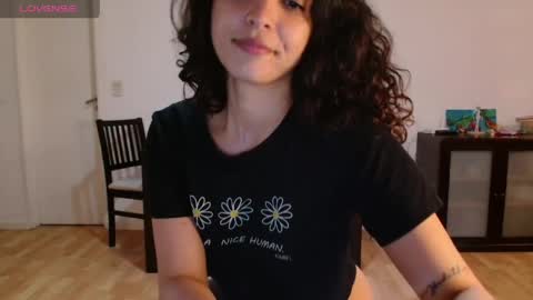 ariagal online show from April 22, 5:53 pm