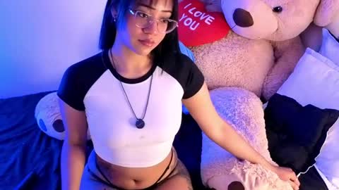   online show from April 27, 3:04 am