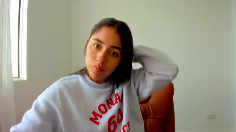 Aria Montgomery online show from April 29, 6:13 pm