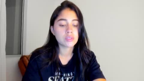 Aria Montgomery online show from July 1, 6:55 am