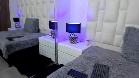  ariana  online show from February 12, 5:49 pm