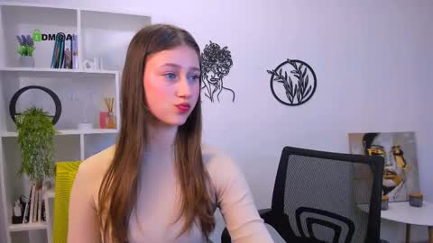 arianaa_cat online show from March 2, 8:04 pm