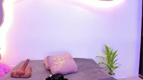 Ariana online show from April 15, 12:41 pm