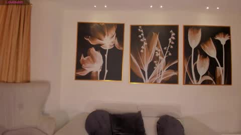 Ariana Dumont online show from December 22, 11:39 am