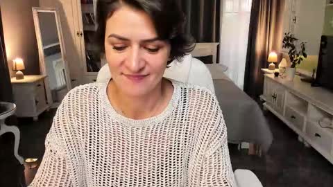 Ana online show from September 20, 3:59 pm