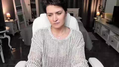 Ana online show from March 10, 4:25 pm