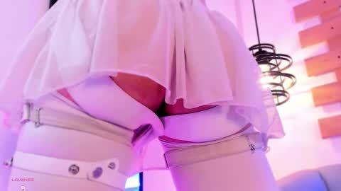 Ari  online show from October 19, 1:16 pm