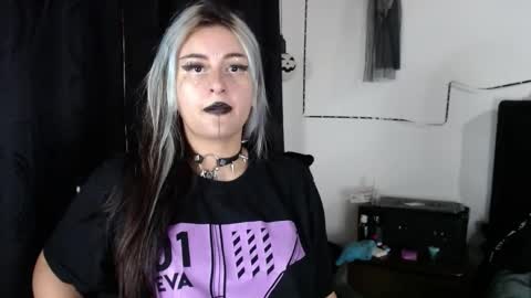 help me 100 hands up my OF is Free  online show from October 23, 9:59 pm