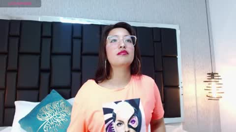 arianightfall_f online show from March 4, 6:15 am