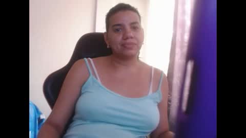 ariannaloovel online show from October 6, 3:52 pm