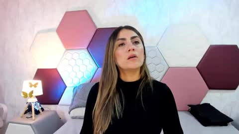 aria online show from June 5, 3:06 pm