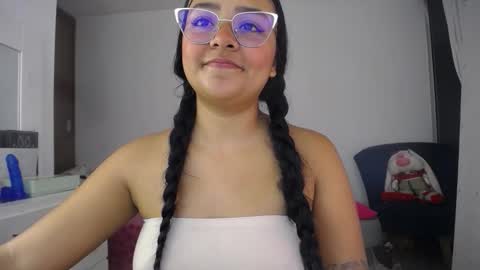 daniella online show from October 31, 2:12 am