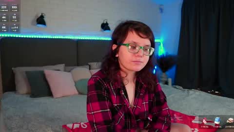 Ariell Mini online show from April 1, 5:52 am