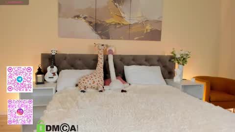 Ariella GTM3  Tue Wed Thu Fri Sat  0400 am-1030pm online show from October 5, 1:36 am