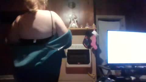 ariellejade06 online show from December 4, 10:46 pm