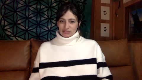 ariel  colin when hes here online show from February 4, 2:17 am