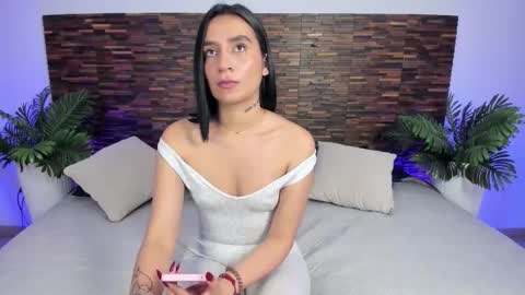 Snapshot of ariiaa_1 chatting on October 20, 10:15 pm ARIANNA online show from October 20, 10:15 pm