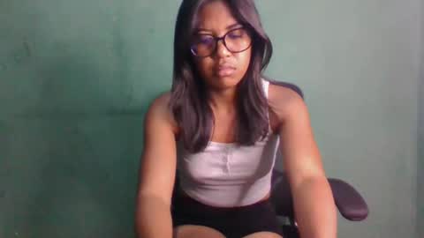 armanda25 online show from April 17, 3:03 pm