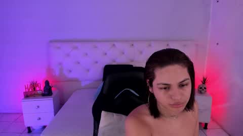 Aron cruz  online show from October 9, 1:38 pm