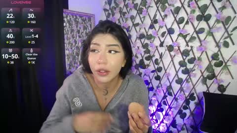 Snapshot of aron_gomez chatting on March 4, 5:00 am aron online show from March 4, 5:00 am