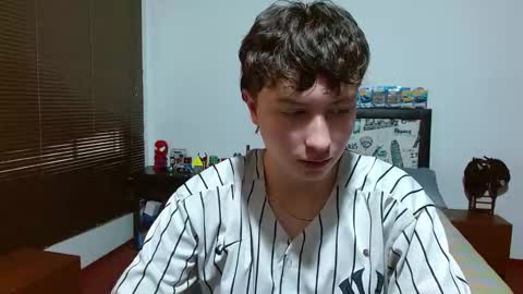 Aaron online show from January 17, 8:11 pm