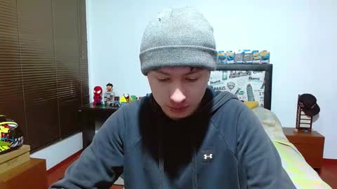 Aaron online show from February 13, 3:24 pm