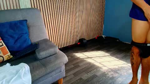 aron_pulse online show from March 6, 2:38 pm