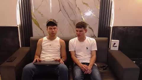 Aroon   online show from March 27, 8:37 am