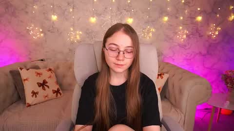 arrinawair online show from March 24, 7:36 am