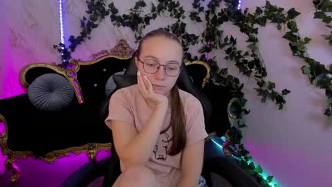 arrinawair online show from September 26, 8:11 am