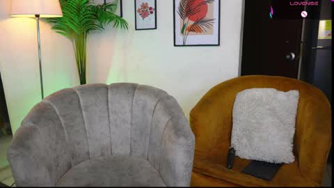 Chloe  online show from February 23, 9:22 am