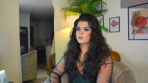 Chloe  online show from March 7, 12:04 am