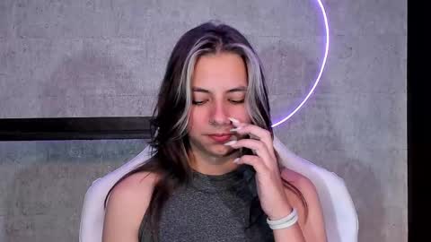 artemisablake online show from February 12, 9:54 pm