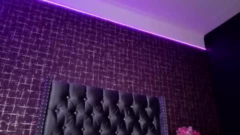 artemisablake online show from October 10, 5:08 pm