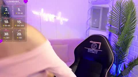 artemiss_tay online show from September 30, 7:46 pm