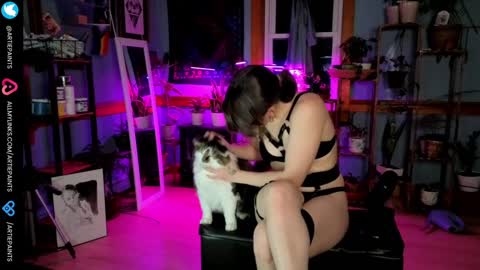 Artie Paints online show from December 13, 11:06 pm