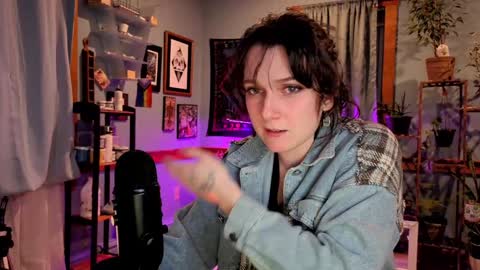 Artie Paints online show from December 29, 1:24 am