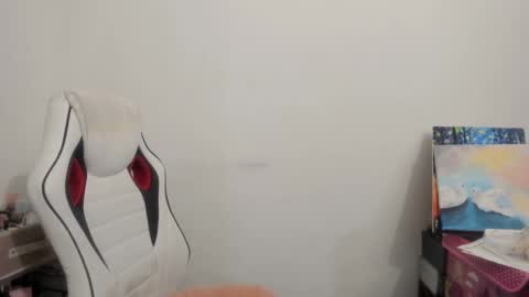 MIA online show from November 25, 4:50 pm